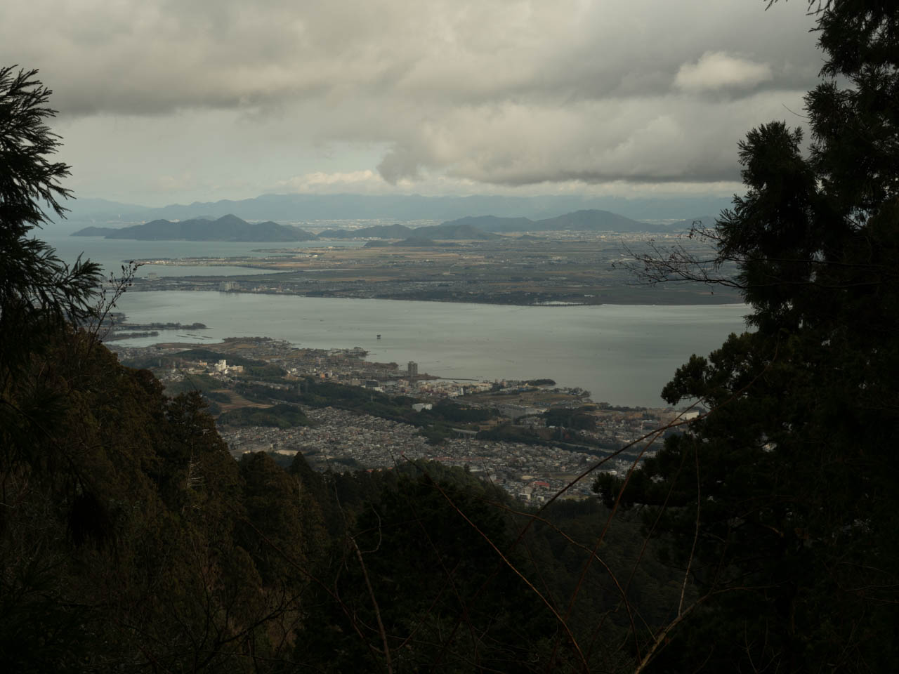 琵琶湖周辺がよく見える