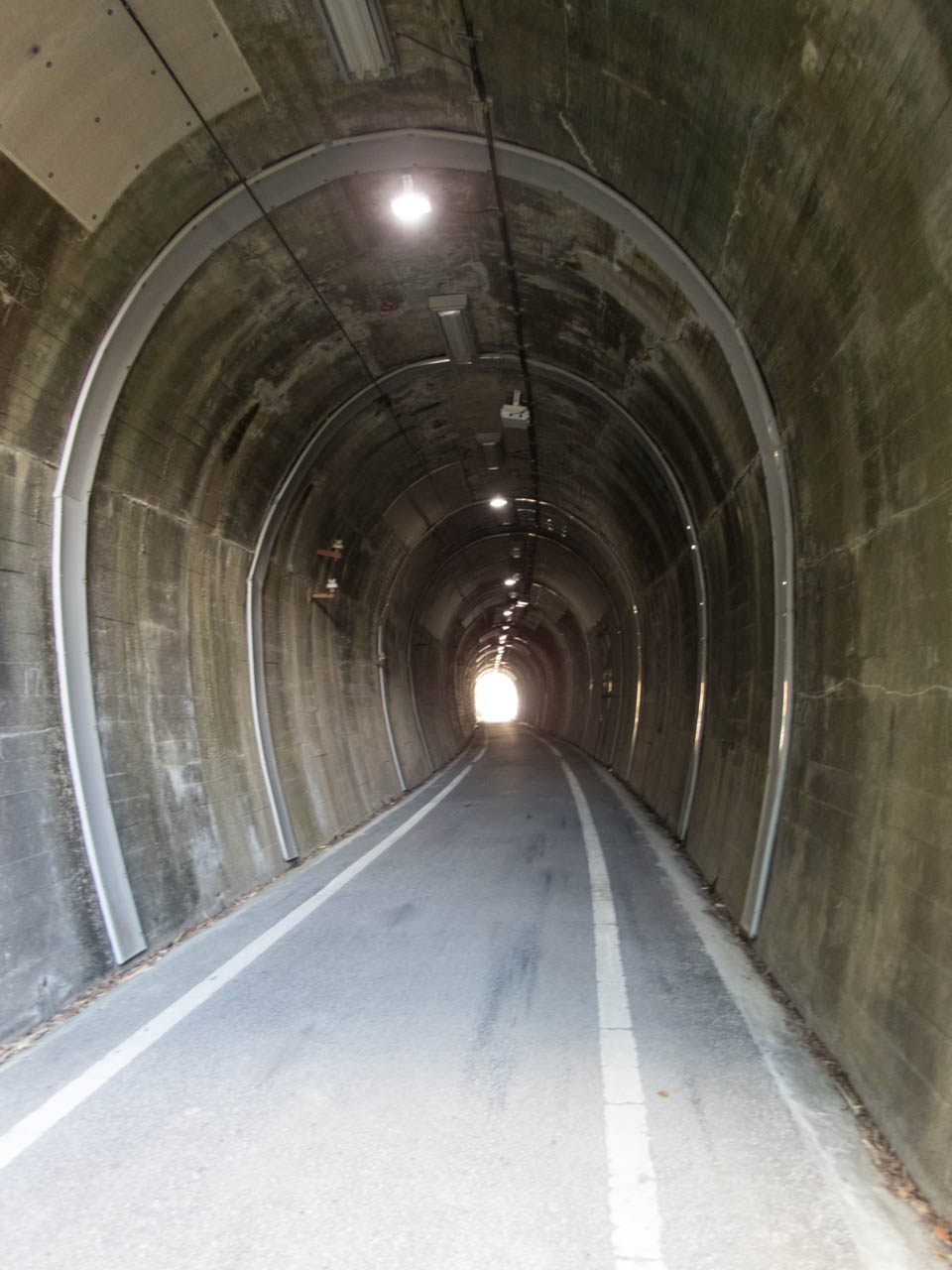 トンネル区間
