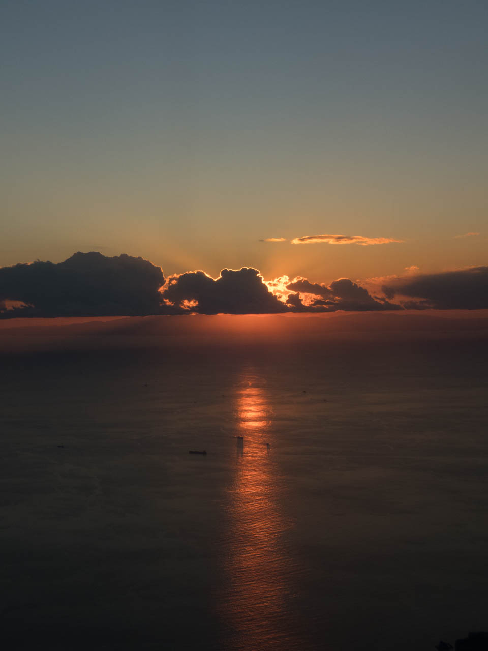 太平洋に沈む夕日